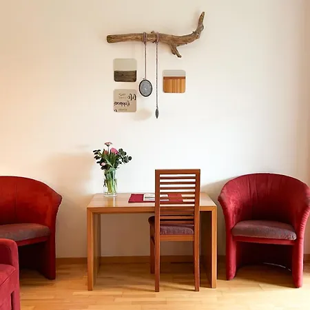 Gaestezimmer Karolina Πανδοχείο