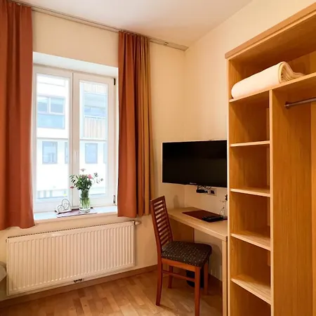 Мини-отель Gaestezimmer Karolina Doelsach