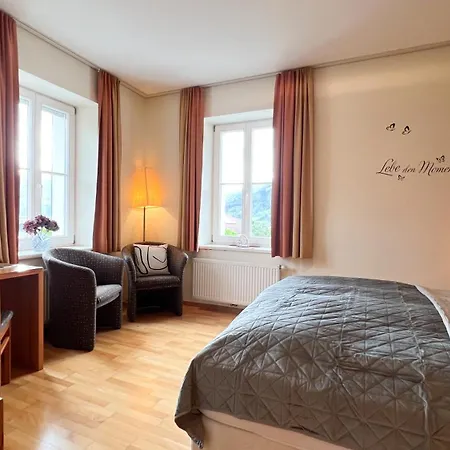 Gaestezimmer Karolina Doelsach