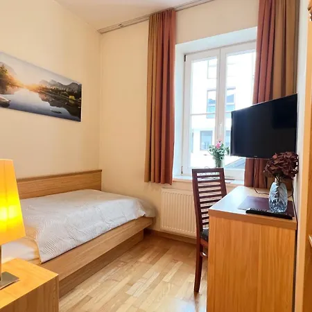 Gaestezimmer Karolina Mini-hôtel Dölsach